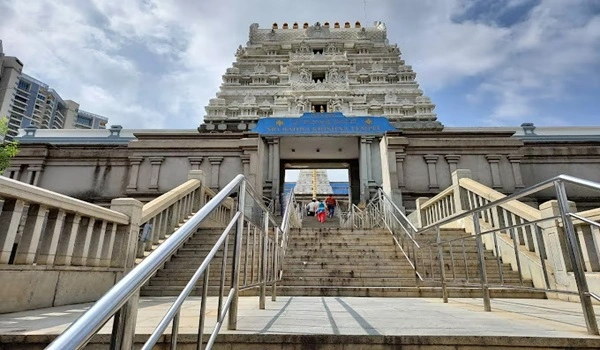 ISKCON Temple Bangalore Location & Entrance